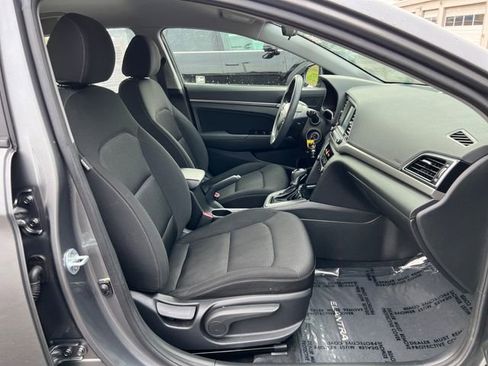 Used 2018 Hyundai Elantra SEL image 10