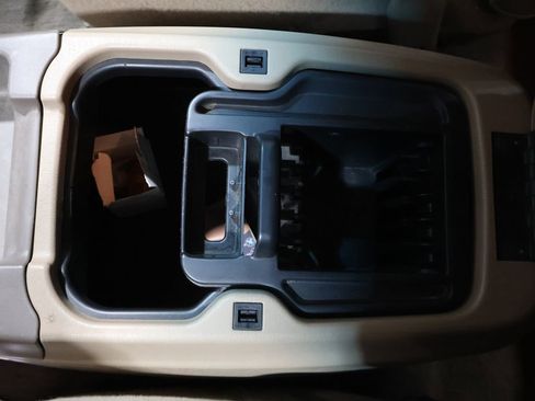 Used 1999 Ford F350 Lariat image 25