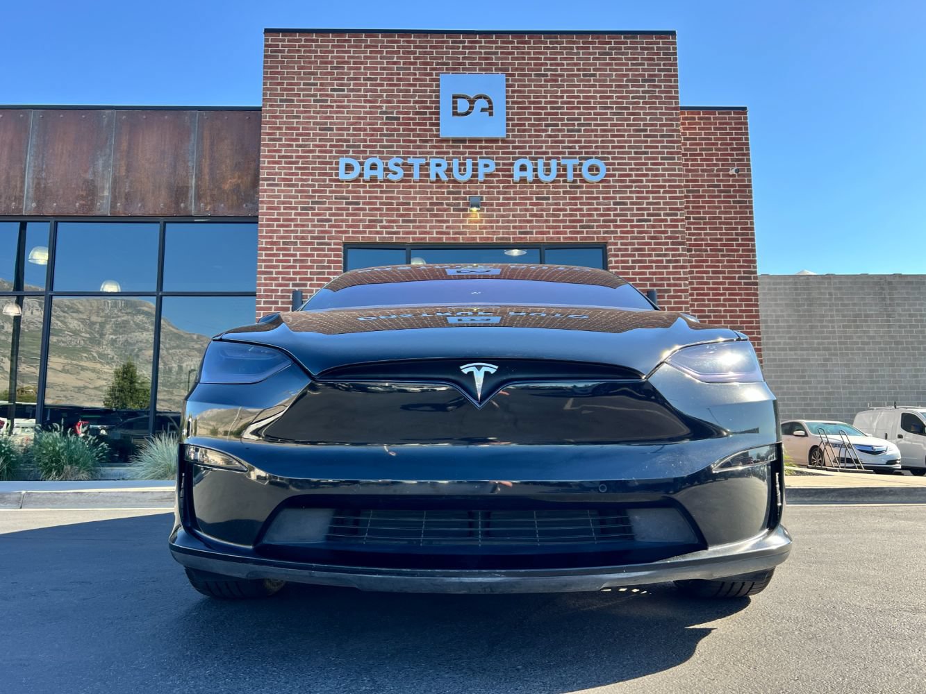 Used 2023 Tesla Model X AWD/4WD image 2