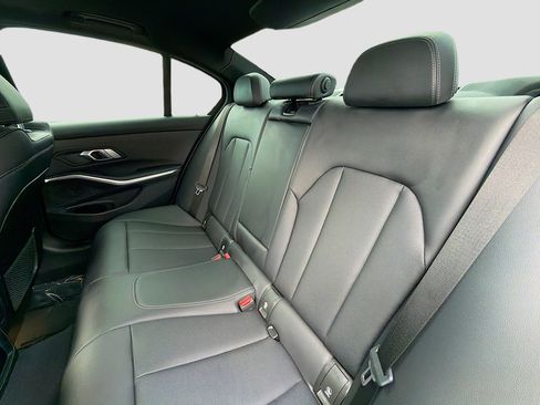 Used 2022 BMW 330i Sedan w/ M Sport Package image 20