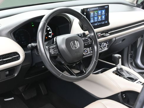 Used 2024 Honda HR-V EX-L image 12