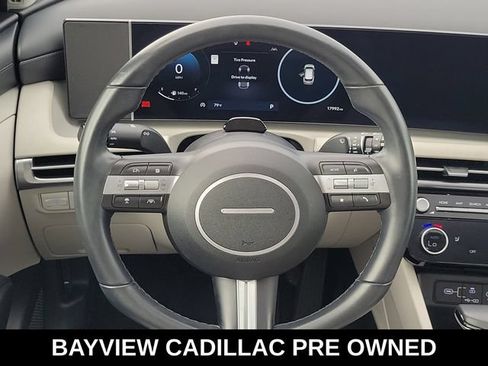 Used 2025 Hyundai Tucson SEL FWD image 21