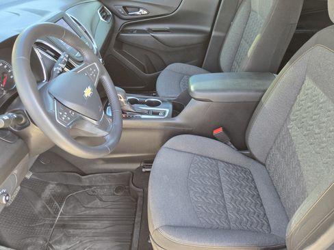 Used 2022 Chevrolet Equinox LT FWD image 9