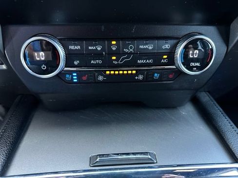 Certified 2019 Ford Expedition XLT w/ Equipment Group 202A AWD/4WD image 21