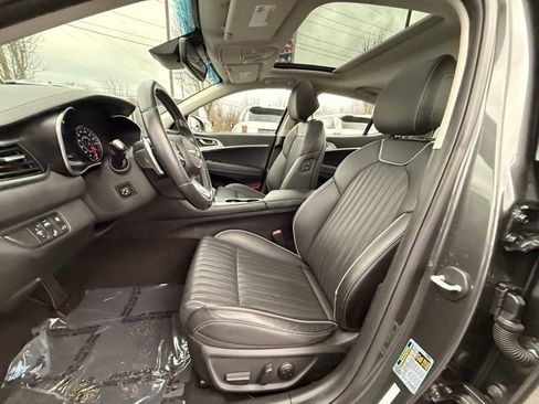 Used 2019 Genesis G70 2.0T Advanced w/ Elite Package image 14