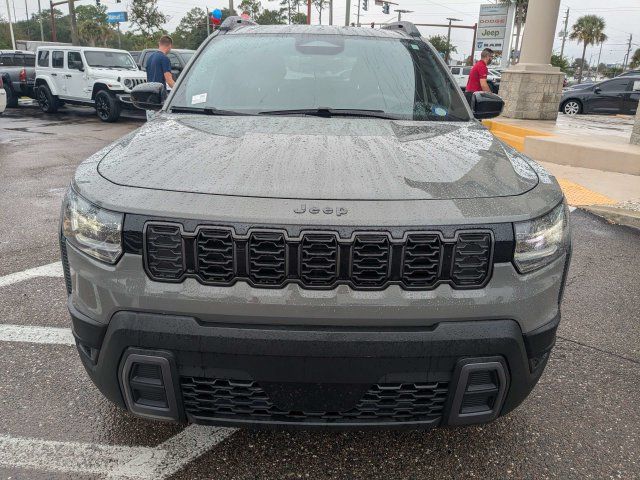 Used 2026 Jeep Cherokee Laredo AWD/4WD image 9