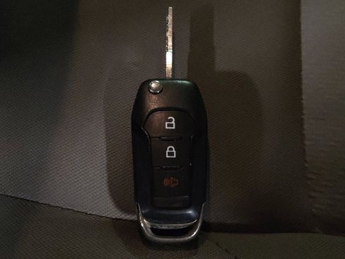 Used 2018 Ford EcoSport S image 32