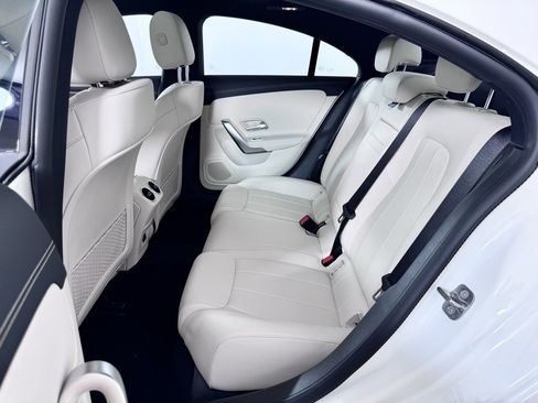 Used 2025 Mercedes-Benz CLA 250 4MATIC image 19