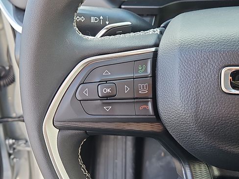 Used 2024 Jeep Grand Cherokee L Laredo w/ Trailer Tow Package image 15