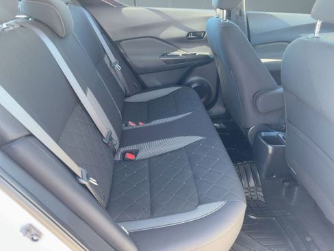 Used 2020 Nissan Kicks S image 26