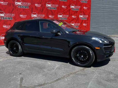 Used 2018 Porsche Macan AWD/4WD image 4