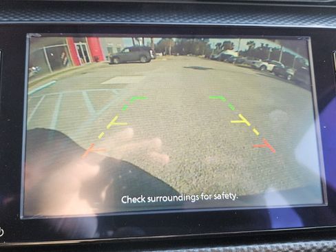 Used 2023 Nissan Kicks SV FWD image 9