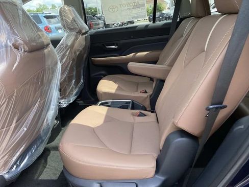 New 2026 Toyota Grand Highlander AWD image 7