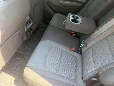 Used 2020 Chevrolet Equinox LT FWD image 31