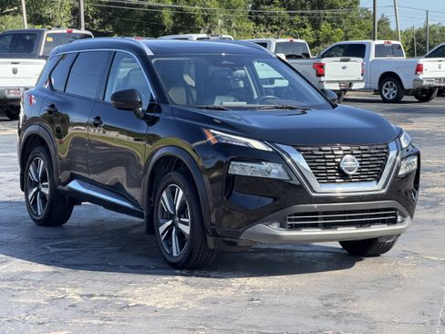 Used 2021 Nissan Rogue SL FWD image 3
