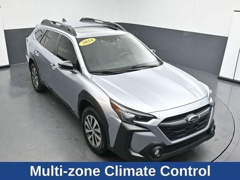 Used 2024 Subaru Outback Premium image 21
