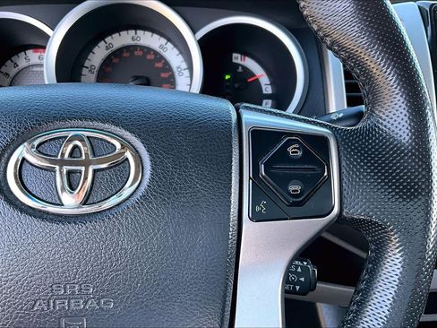 Used 2015 Toyota Tacoma 4x4 Double Cab w/ SR5 Package image 25