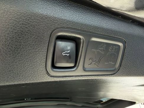 Used 2021 Ford Expedition Max Limited AWD/4WD image 16
