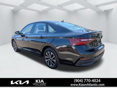 Used 2024 Volkswagen Jetta S image 6