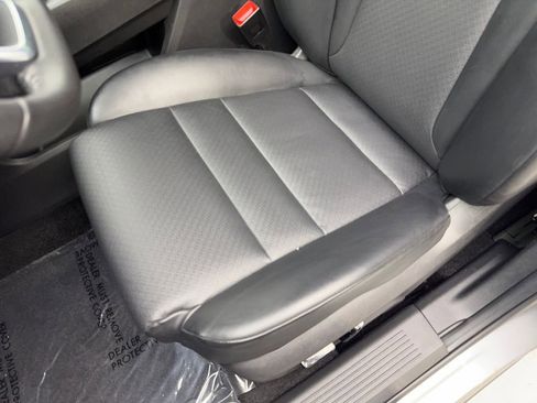 Used 2024 Nissan Rogue SV w/ SV Premium Package image 28