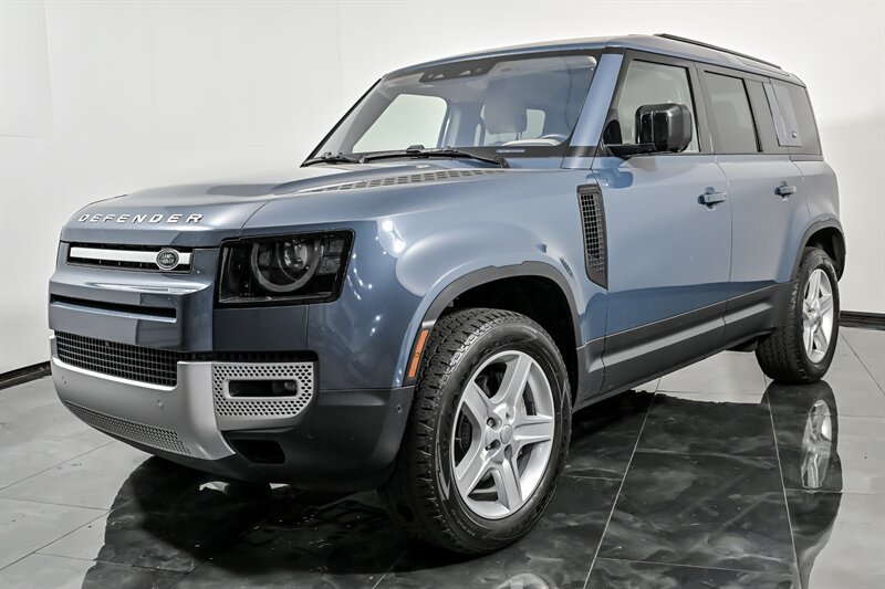 Used 2022 Land Rover Defender 110 SE AWD/4WD image 5