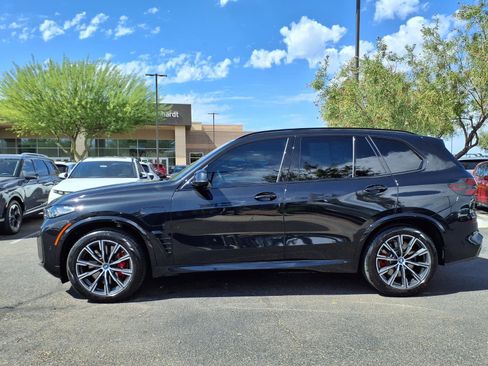 Used 2025 BMW X5 xDrive50e w/ M Sport Package AWD/4WD image 3