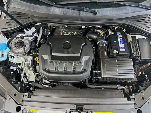 Used 2021 Volkswagen Tiguan S image 33