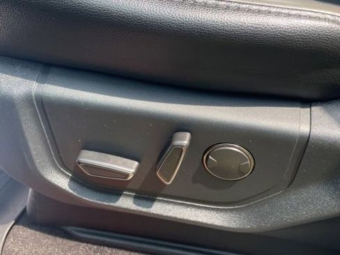 Used 2020 Ford F150 Raptor w/ Equipment Group 802A Luxury image 10