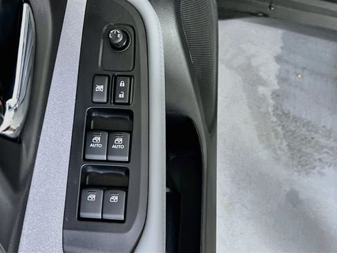 Used 2019 Subaru Outback 2.5i Premium AWD/4WD image 17
