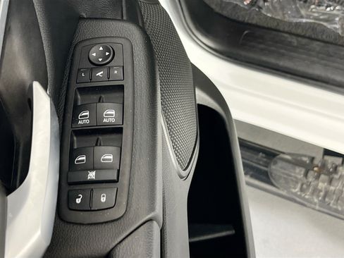 Used 2023 RAM 1500 Big Horn AWD/4WD image 18