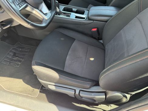 Used 2025 Nissan Sentra SR FWD image 16