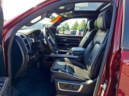 Used 2025 RAM 1500 Laramie w/ Sport Appearance Package AWD/4WD image 13
