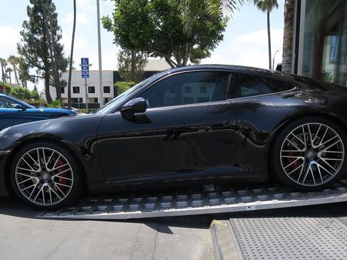 Used 2024 Porsche 911 Carrera 4S AWD/4WD image 5