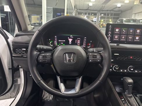 Used 2024 Honda Accord Touring image 18