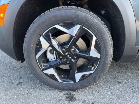 New 2026 Kia Seltos S image 11