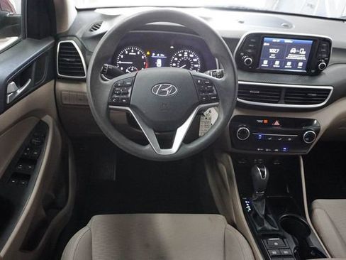 Used 2019 Hyundai Tucson SE image 9