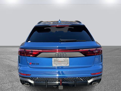 New 2026 Audi RS Q8 performance image 5