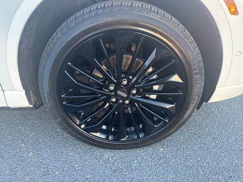 Certified 2023 Lincoln Corsair Reserve w/ Equipment Group 202A image 10