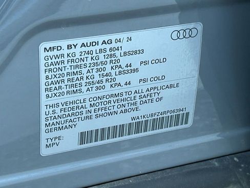 Used 2024 Audi Q4 e-tron Premium w/ Convenience Package image 70