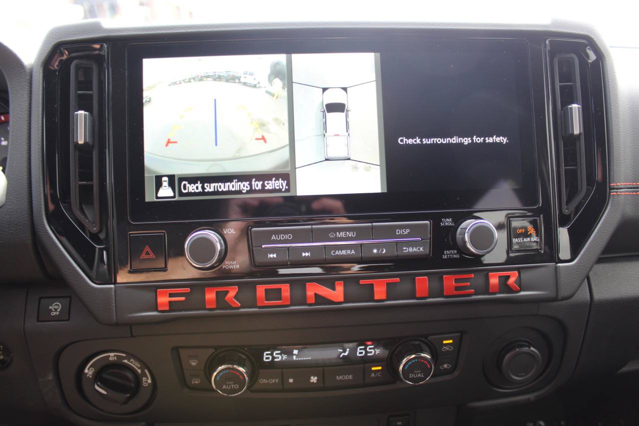 Used 2026 Nissan Frontier PRO-4X w/ Pro-4x Convenience Package AWD/4WD image 17