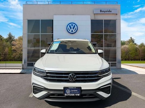 Certified 2023 Volkswagen Tiguan SE AWD/4WD image 2