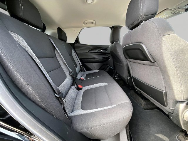 Used 2023 Chevrolet TrailBlazer LT w/ Convenience Package FWD image 16