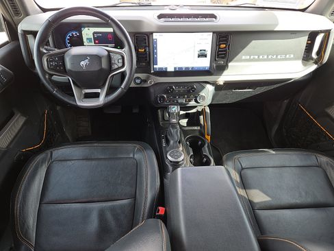 Used 2022 Ford Bronco Badlands AWD/4WD image 10