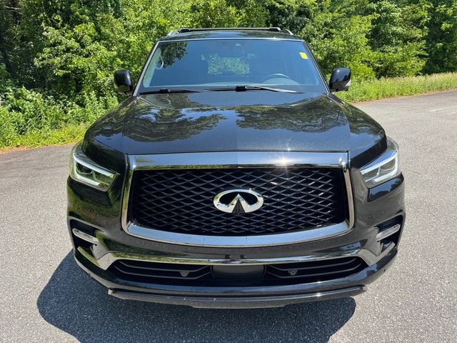 Used 2024 INFINITI QX80 Sensory AWD/4WD image 3