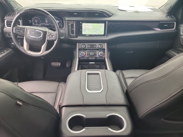 Used 2024 GMC Yukon Denali w/ Denali Reserve Package AWD/4WD image 18