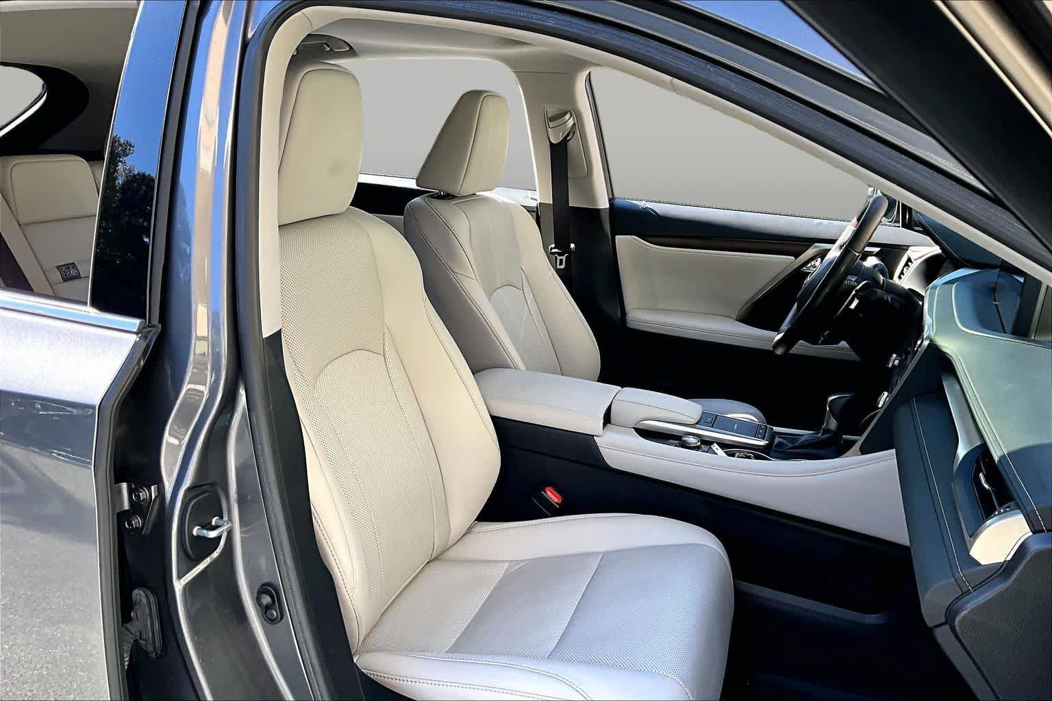 Used 2022 Lexus RX 350 FWD w/ Premium Package image 9