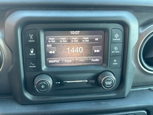 Used 2020 Jeep Wrangler Unlimited Sport S AWD/4WD image 19