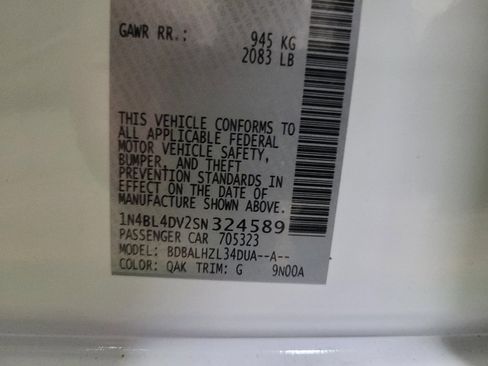 Used 2025 Nissan Altima 2.5 SV FWD image 33