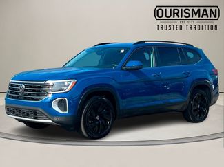 Certified 2025 Volkswagen Atlas SE w/ Panoramic Sunroof Package video 2