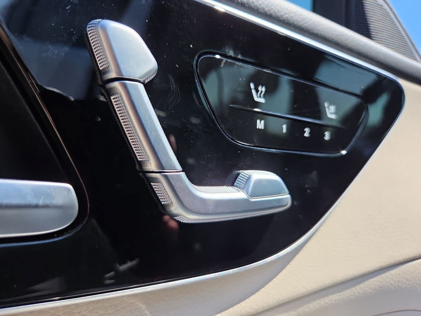 Used 2024 Mercedes-Benz C 300 Sedan image 16
